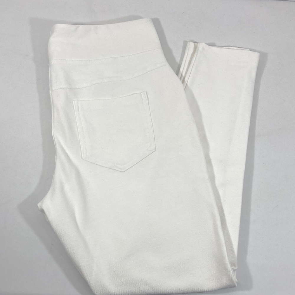 Never worn A New Day white leggings